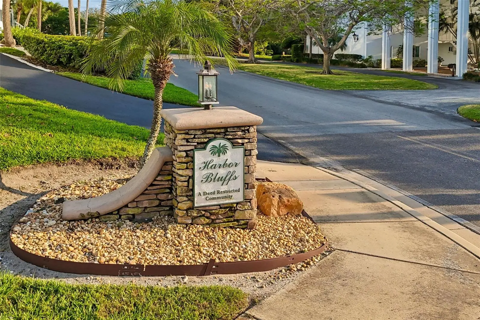 125 Harbor Bluff Drive, FL