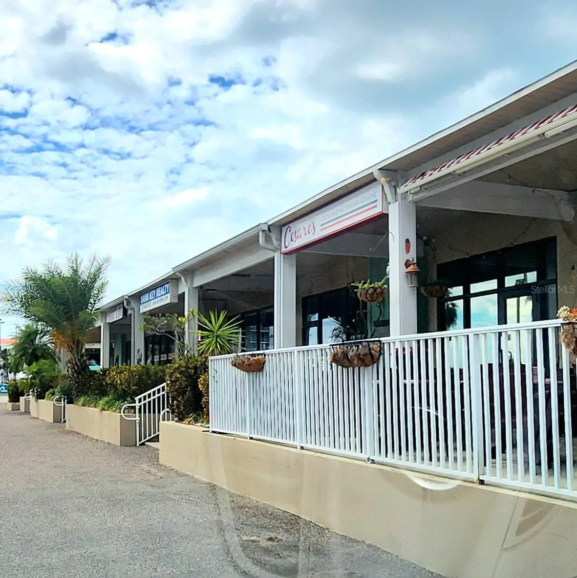 800 Bayway Boulevard, FL