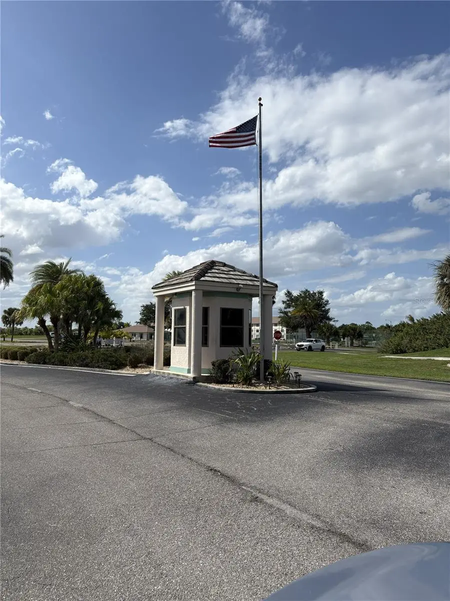 175 Kings Highway, FL