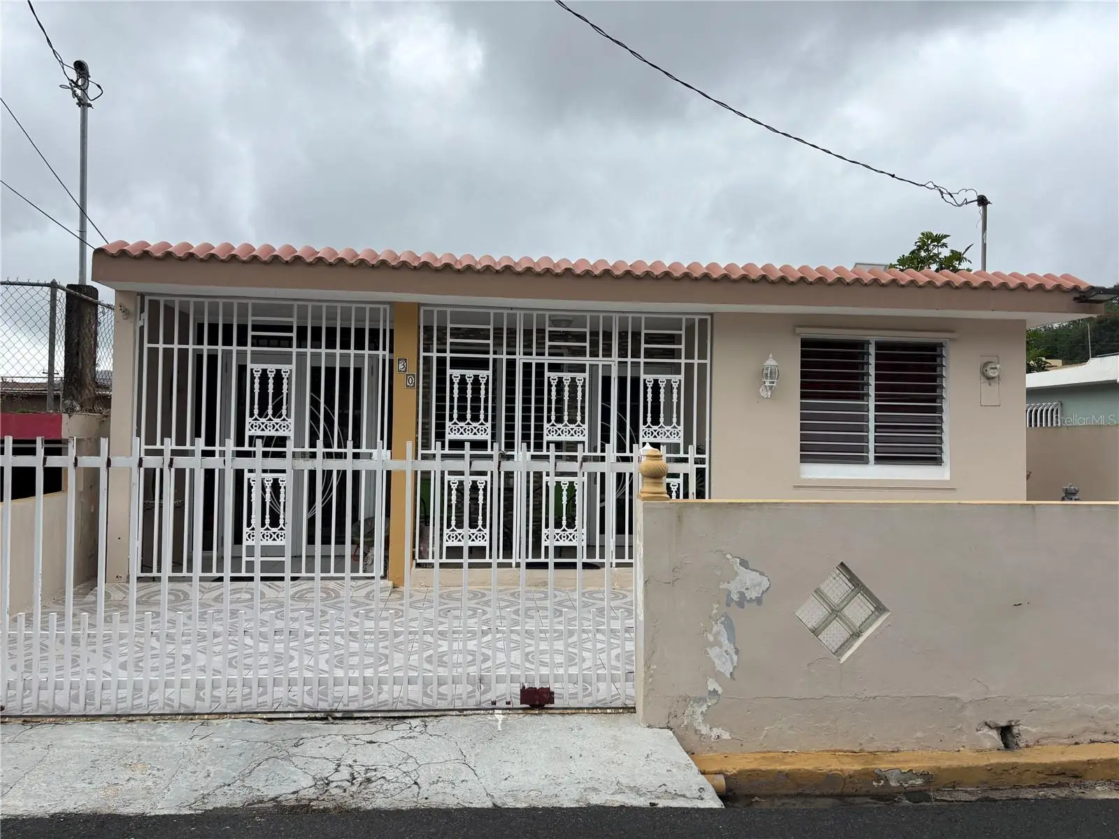 Daniel Bonilla 30 Buena Vista, PR