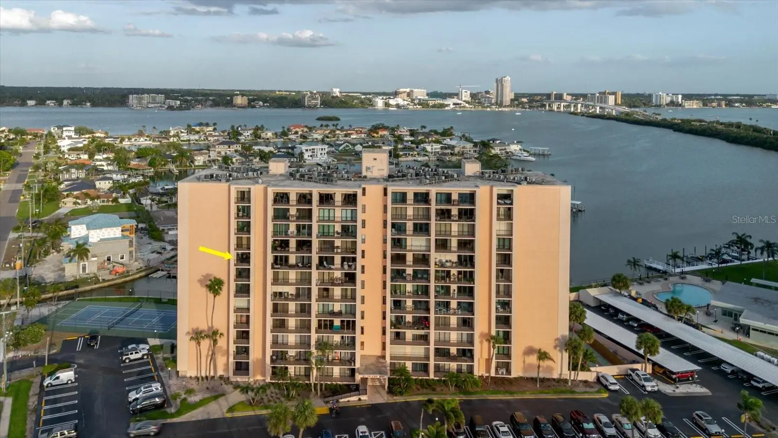 51 Island Way, FL
