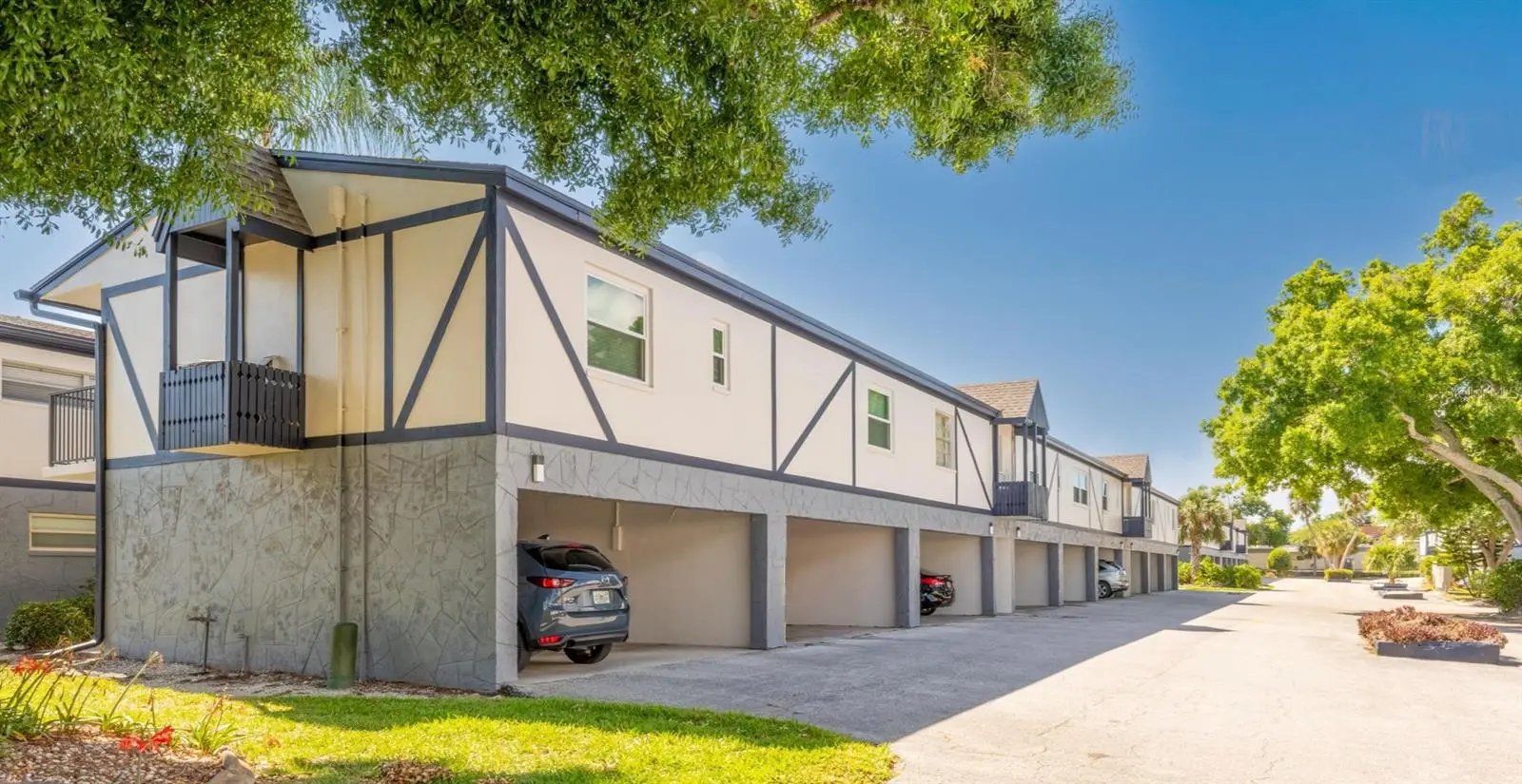 1147 King Arthur Court, FL