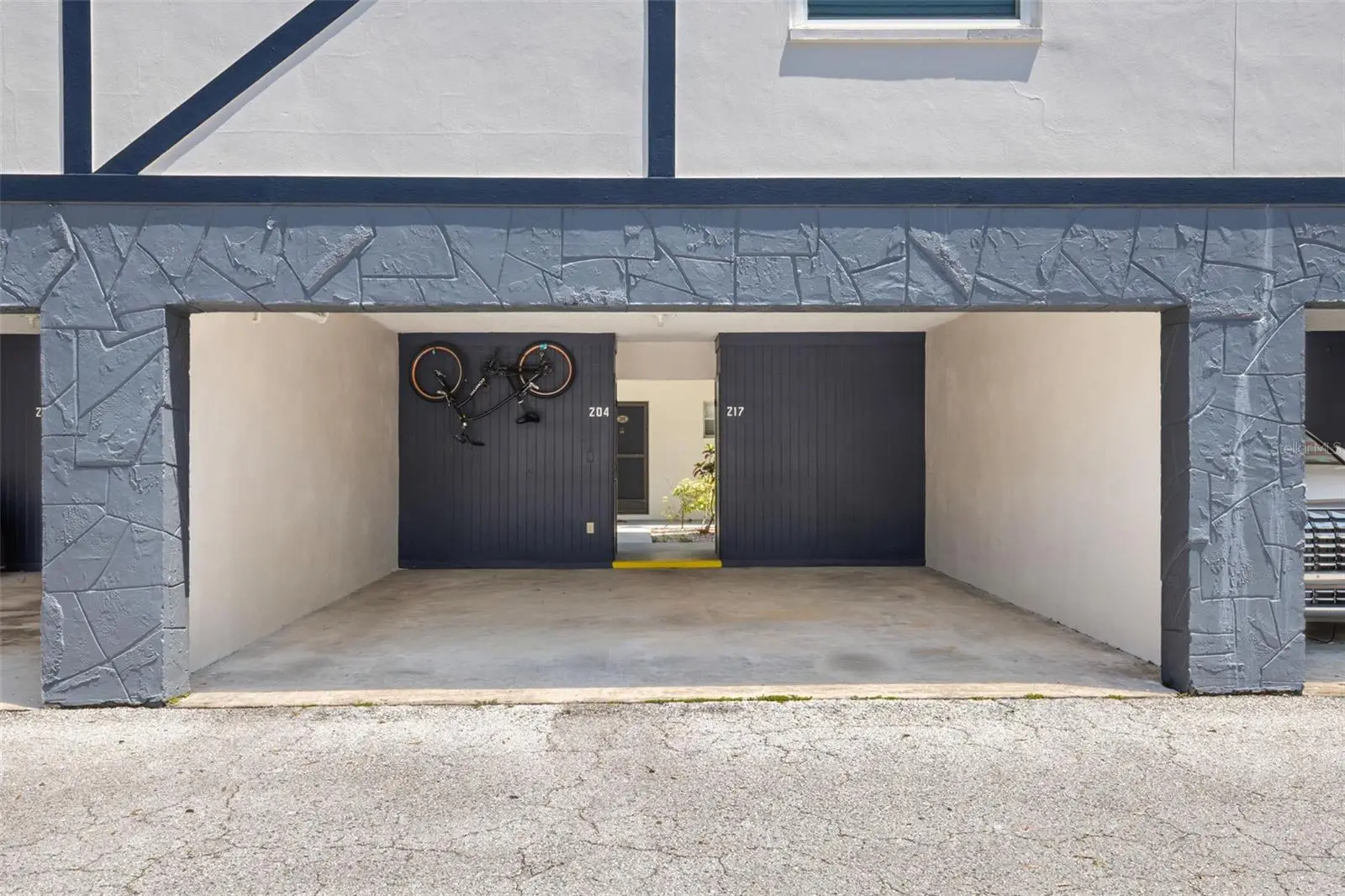 1147 King Arthur Court, FL