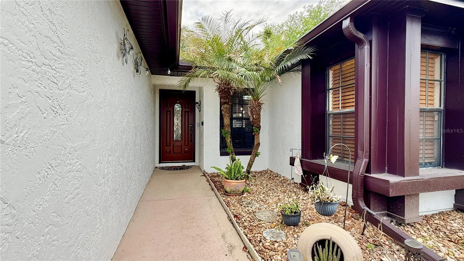 125 Teakwood Drive, FL