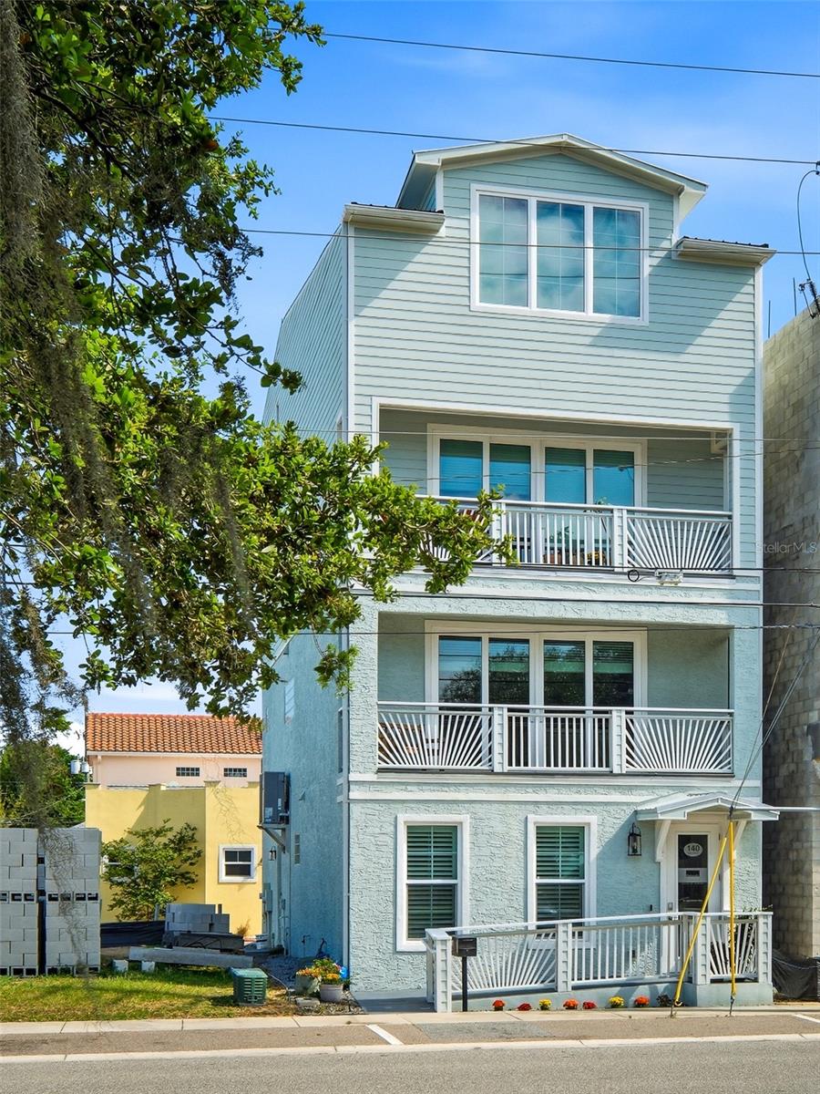 140 Julia Street, FL