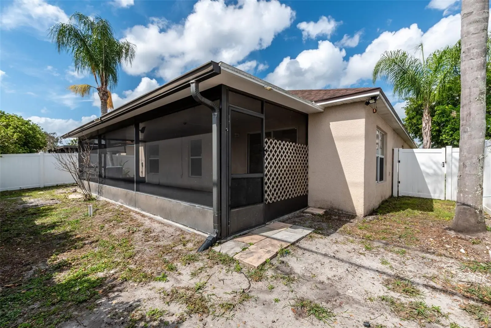 383 Fairfield Drive, FL