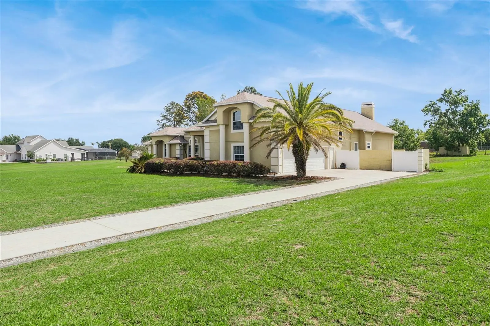 17540 Vista Belle Court, FL