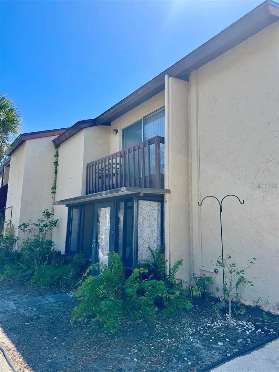 2632 Hidden Lake Drive, FL