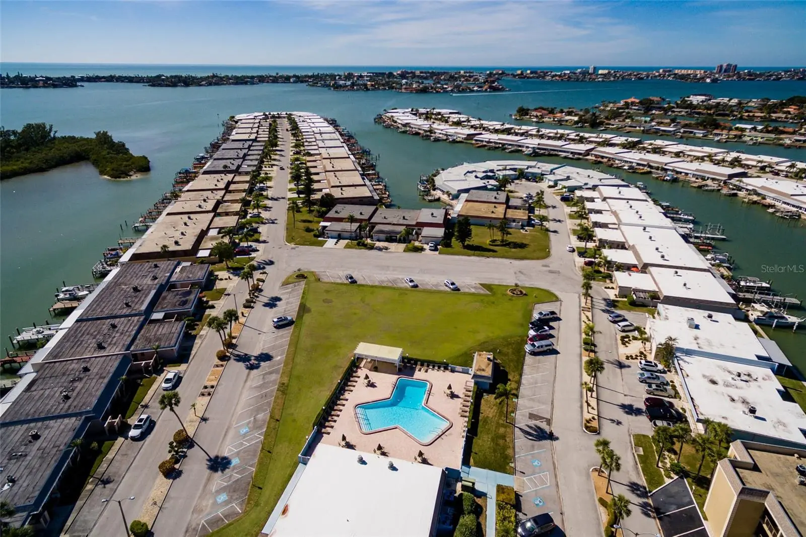1 Boca Ciega Point Boulevard, FL