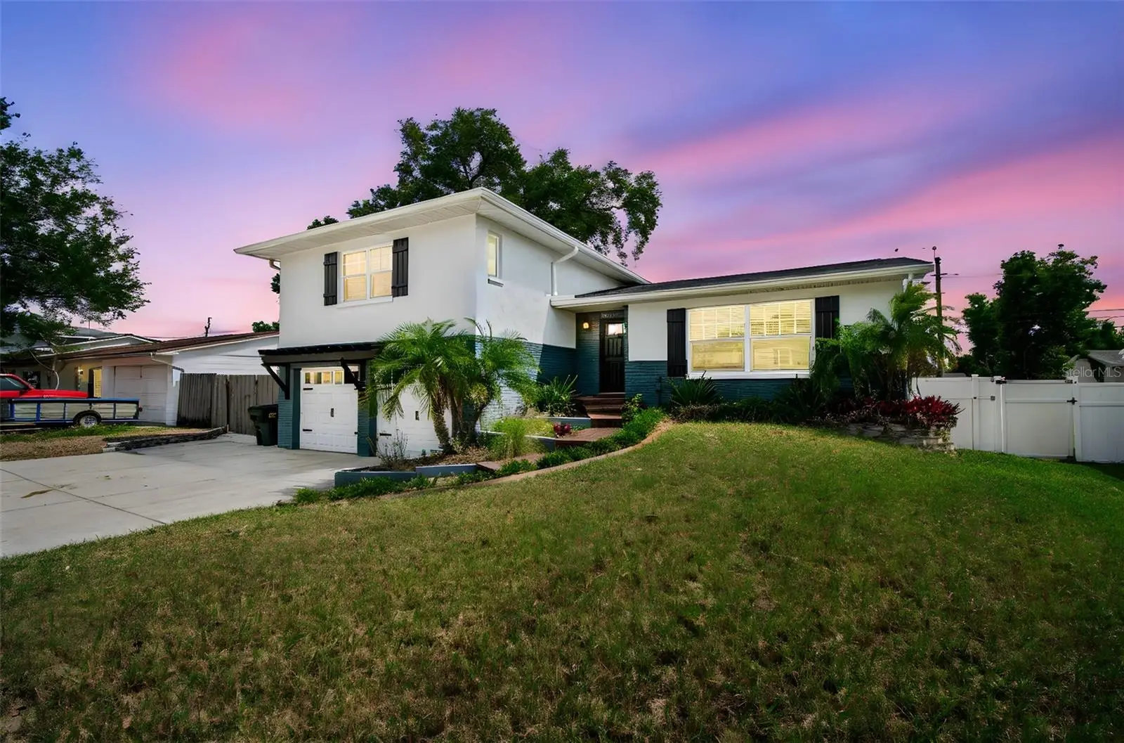 13548 Bellewood Avenue, FL
