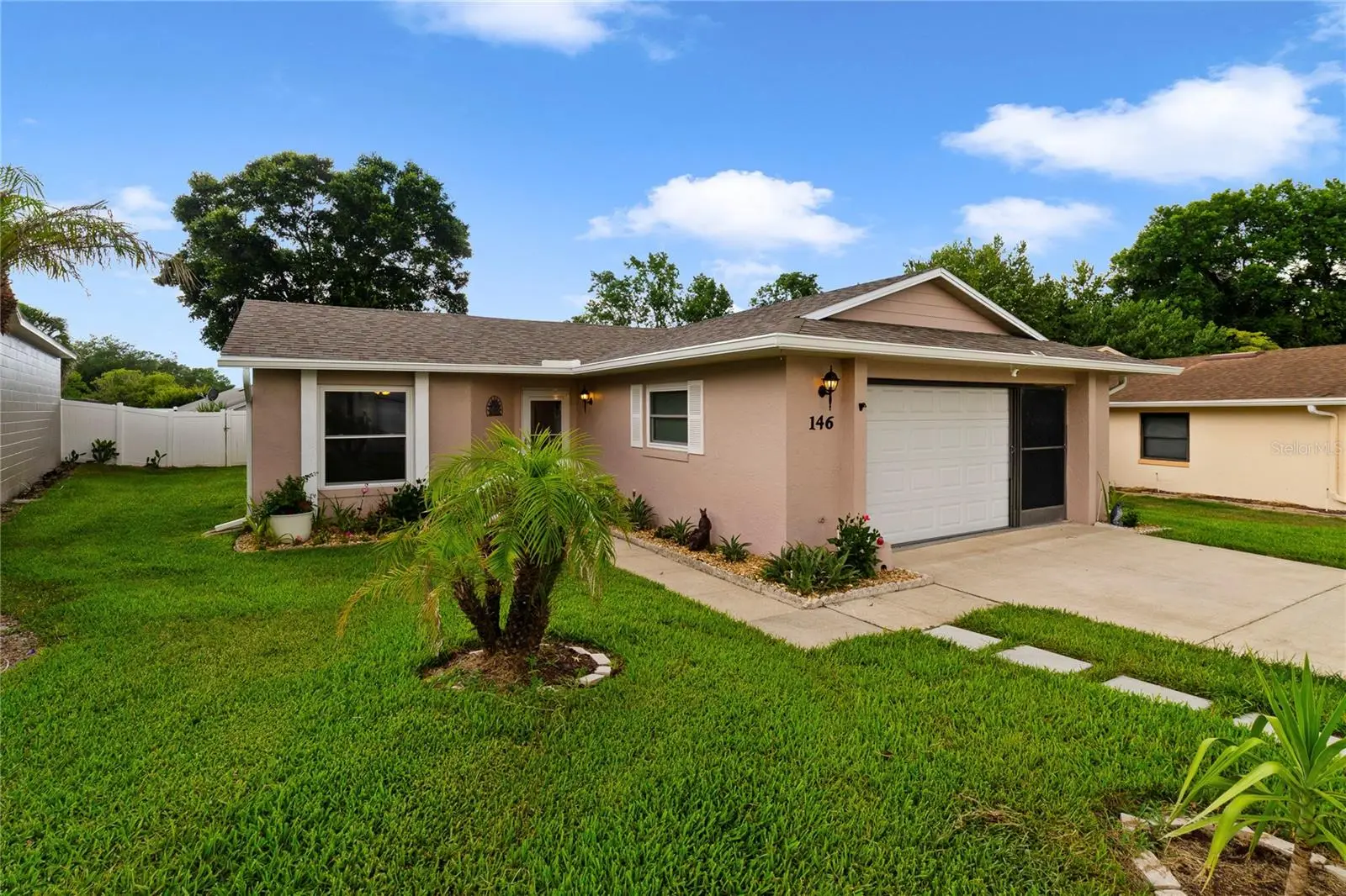 146 Mayfair Court, FL