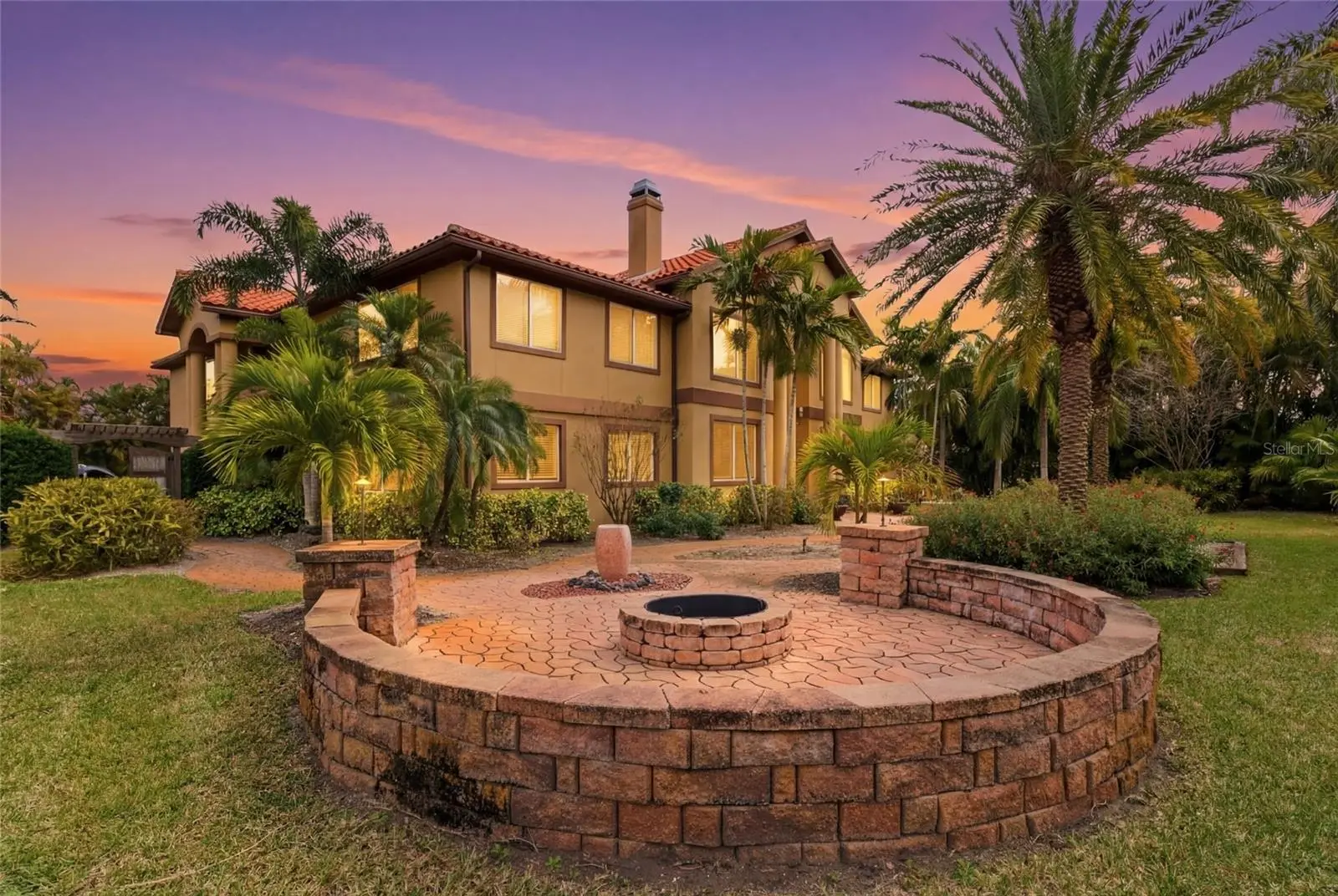 303 Sunny Lane, FL