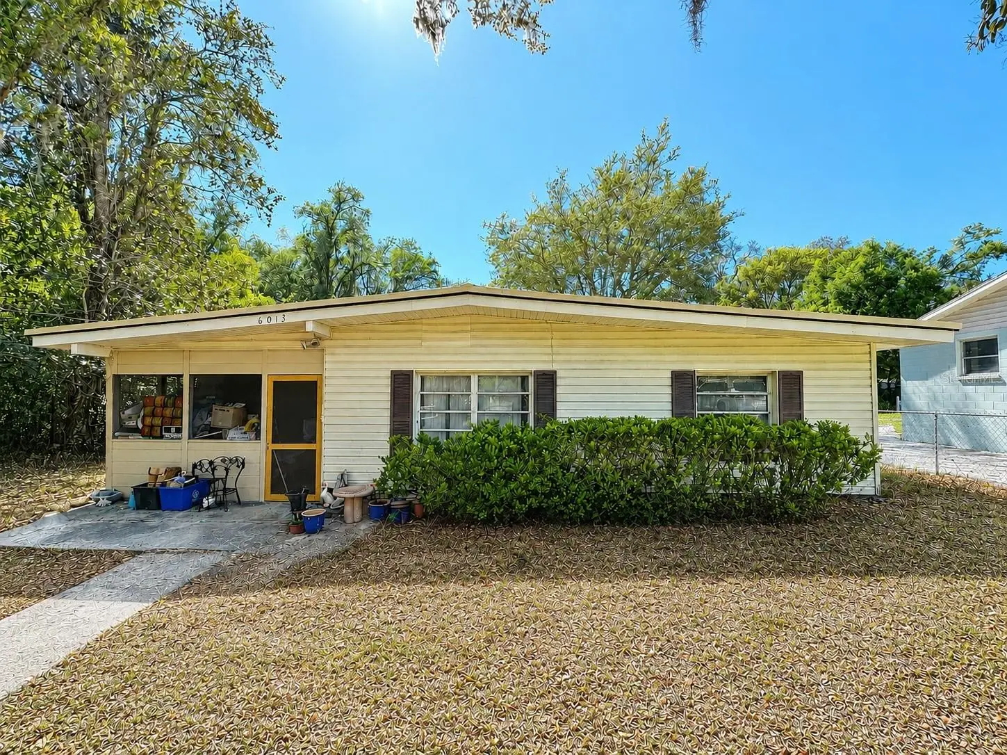 6013 Idle A While Circle, FL