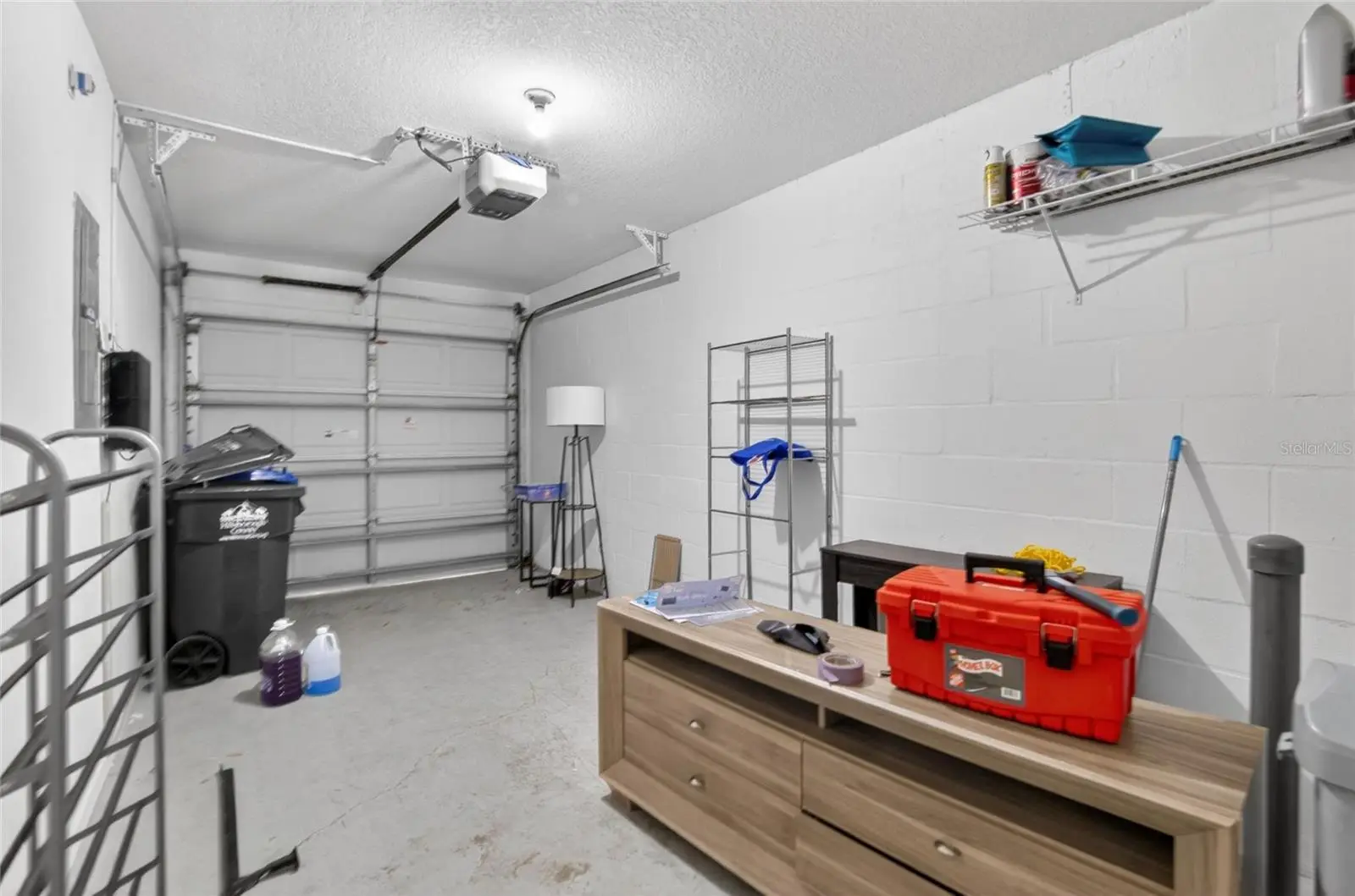 2605 Oleander Lakes Drive, FL