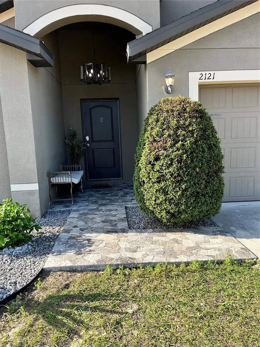 2121 Hibiscus Place, FL