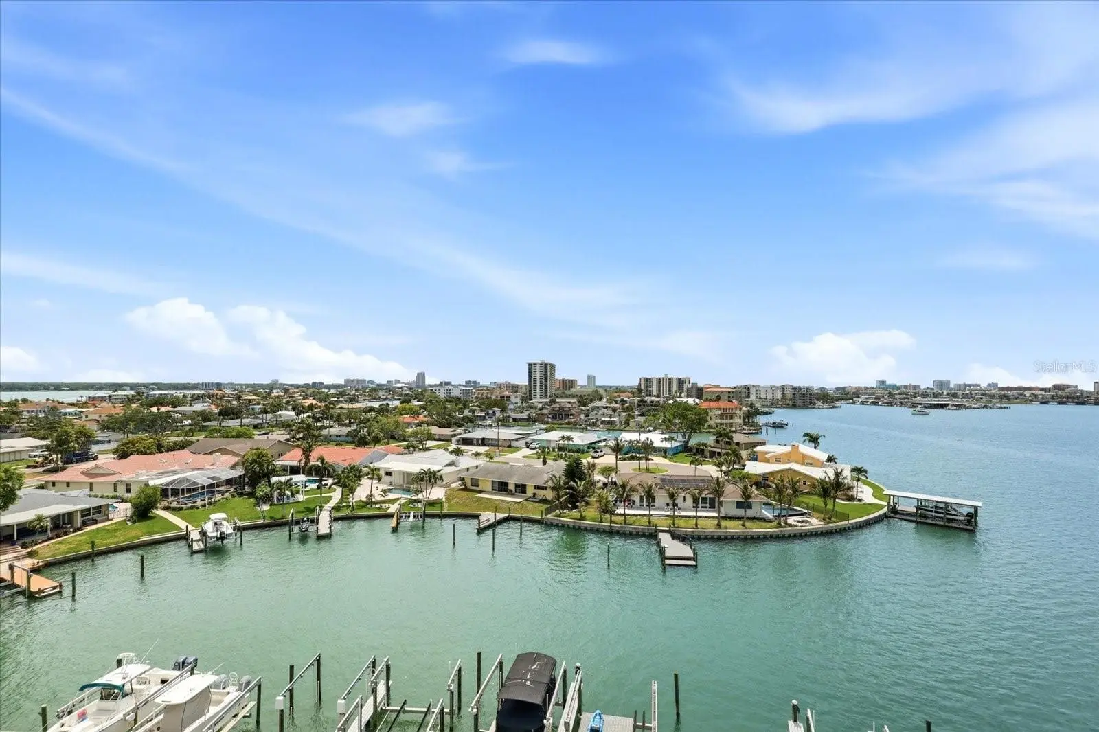 610 Island Way, FL