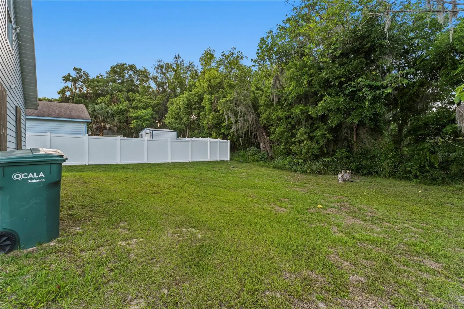 535 Silver Springs Place, FL