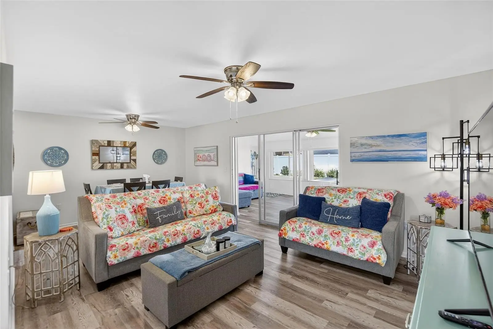 809 Oakmont Avenue, FL