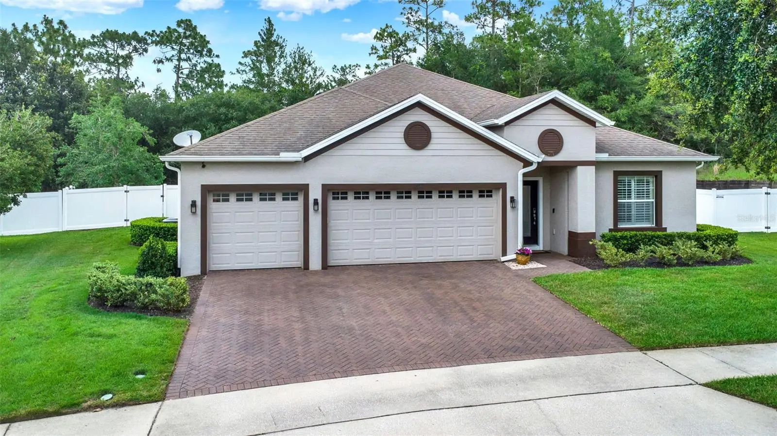 1692 Blue Grass Boulevard, FL