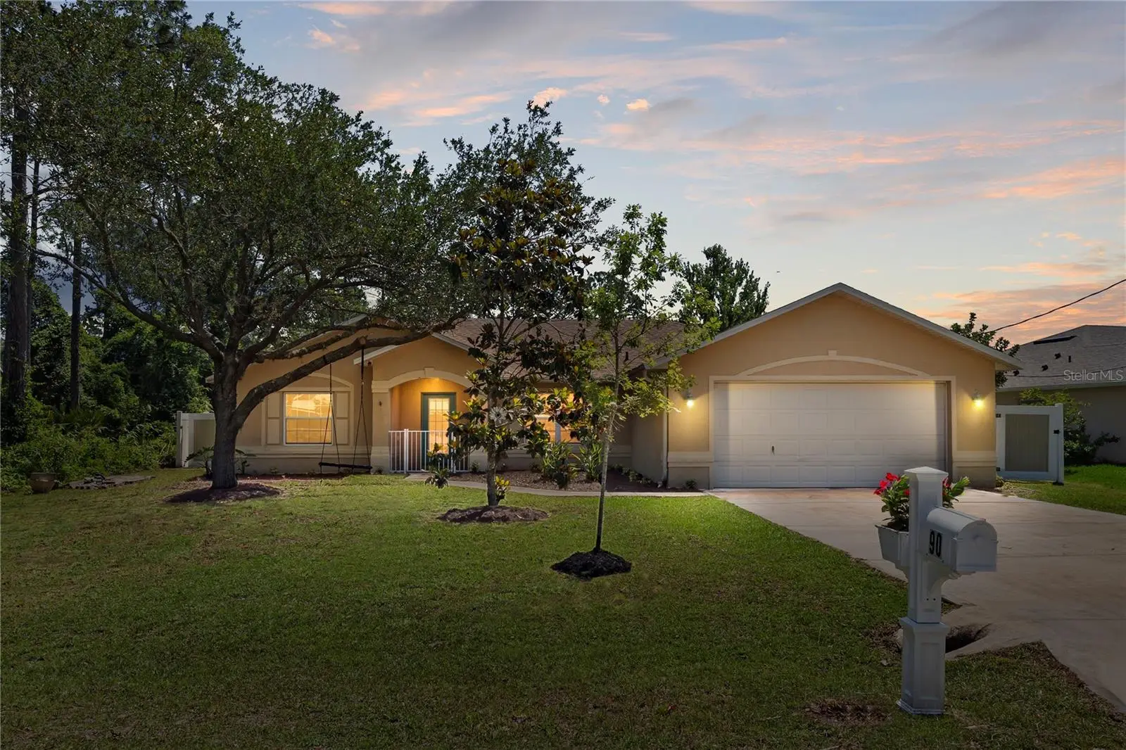 90 Universial Trail, FL