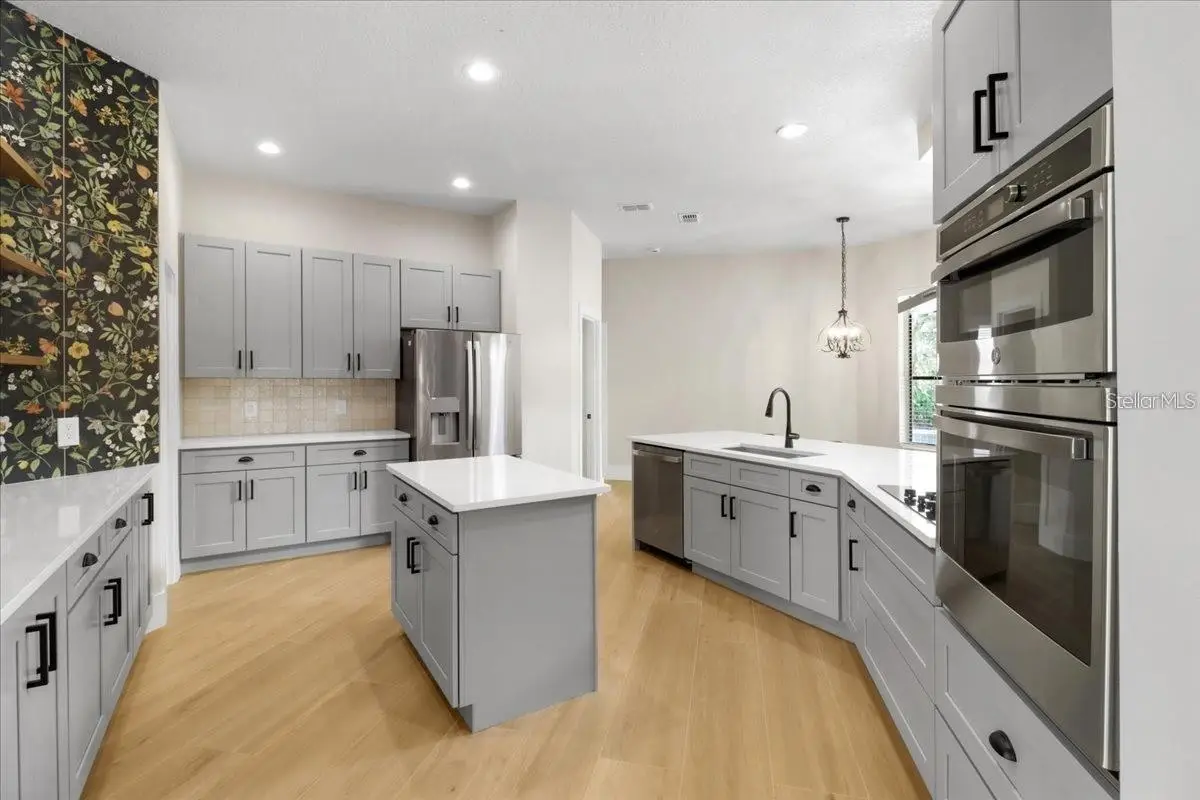 14024 Cherry Bush Court, FL