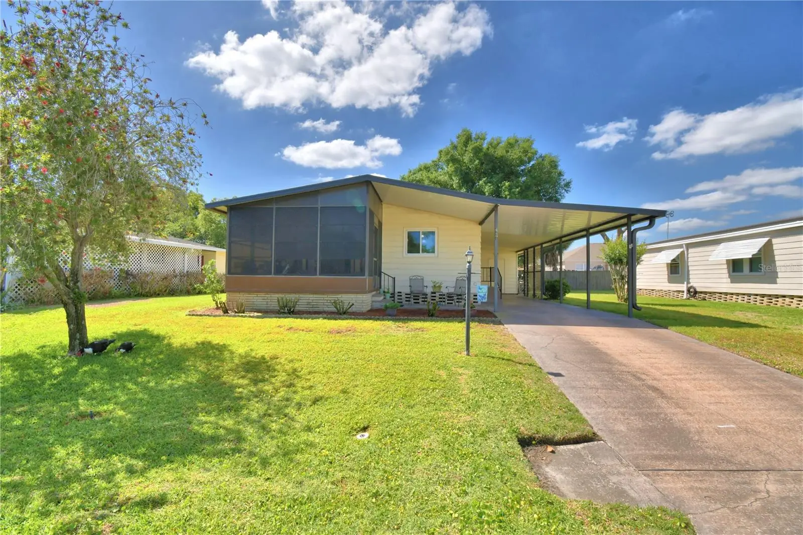 447 Village Circle, FL