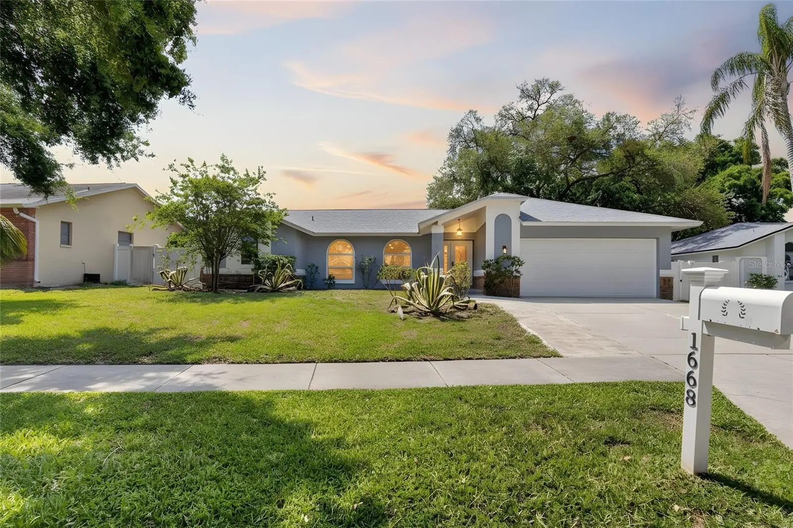 1668 Allens Ridge Drive, FL