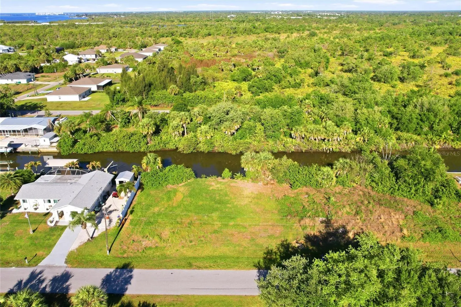 3383 Desoto Drive, FL