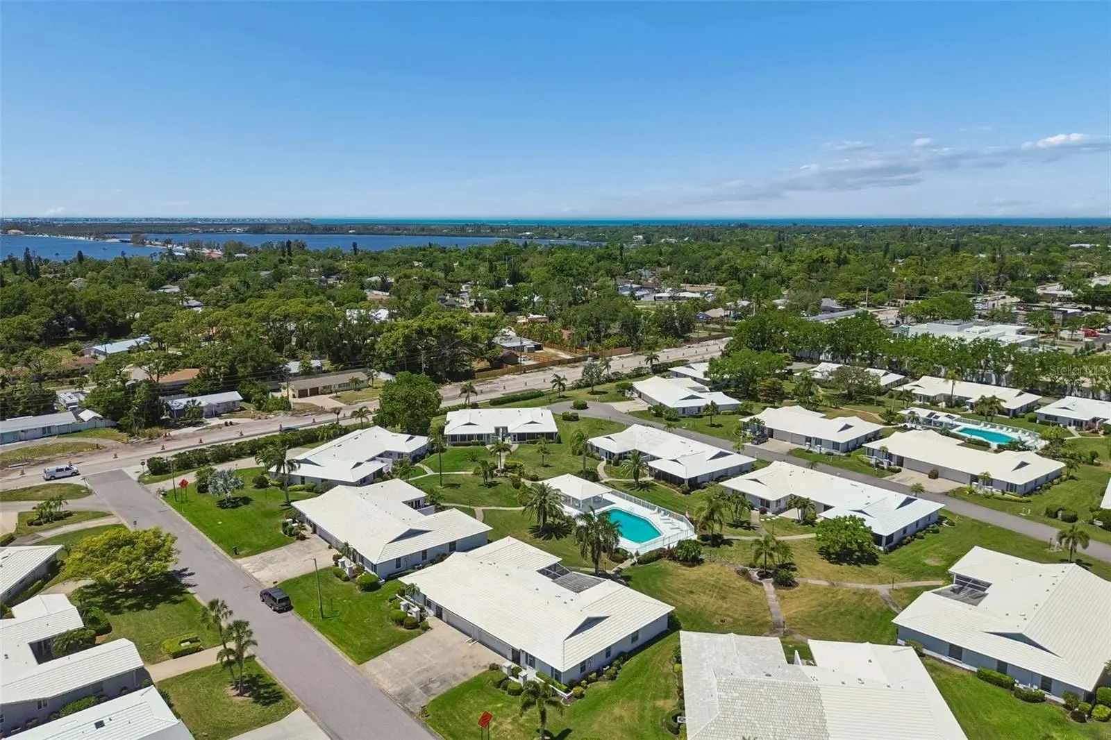 7310 9th Ave W, FL