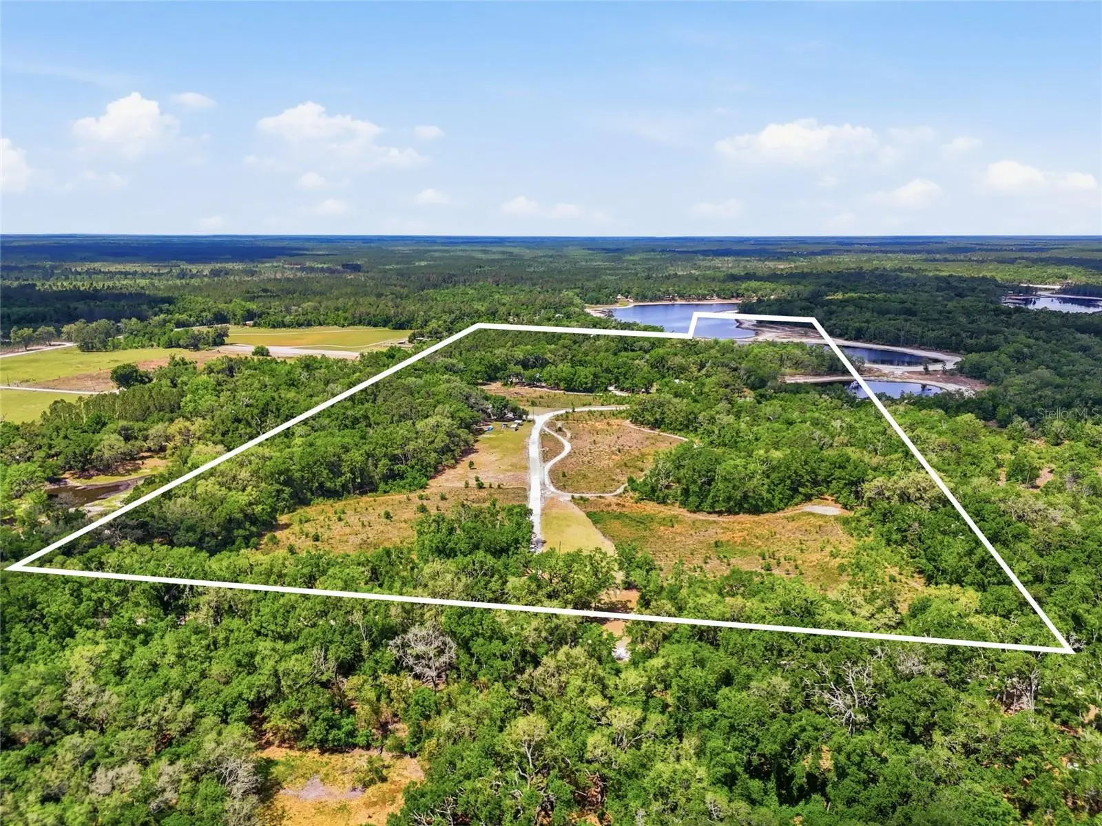401 Falcon Road, FL