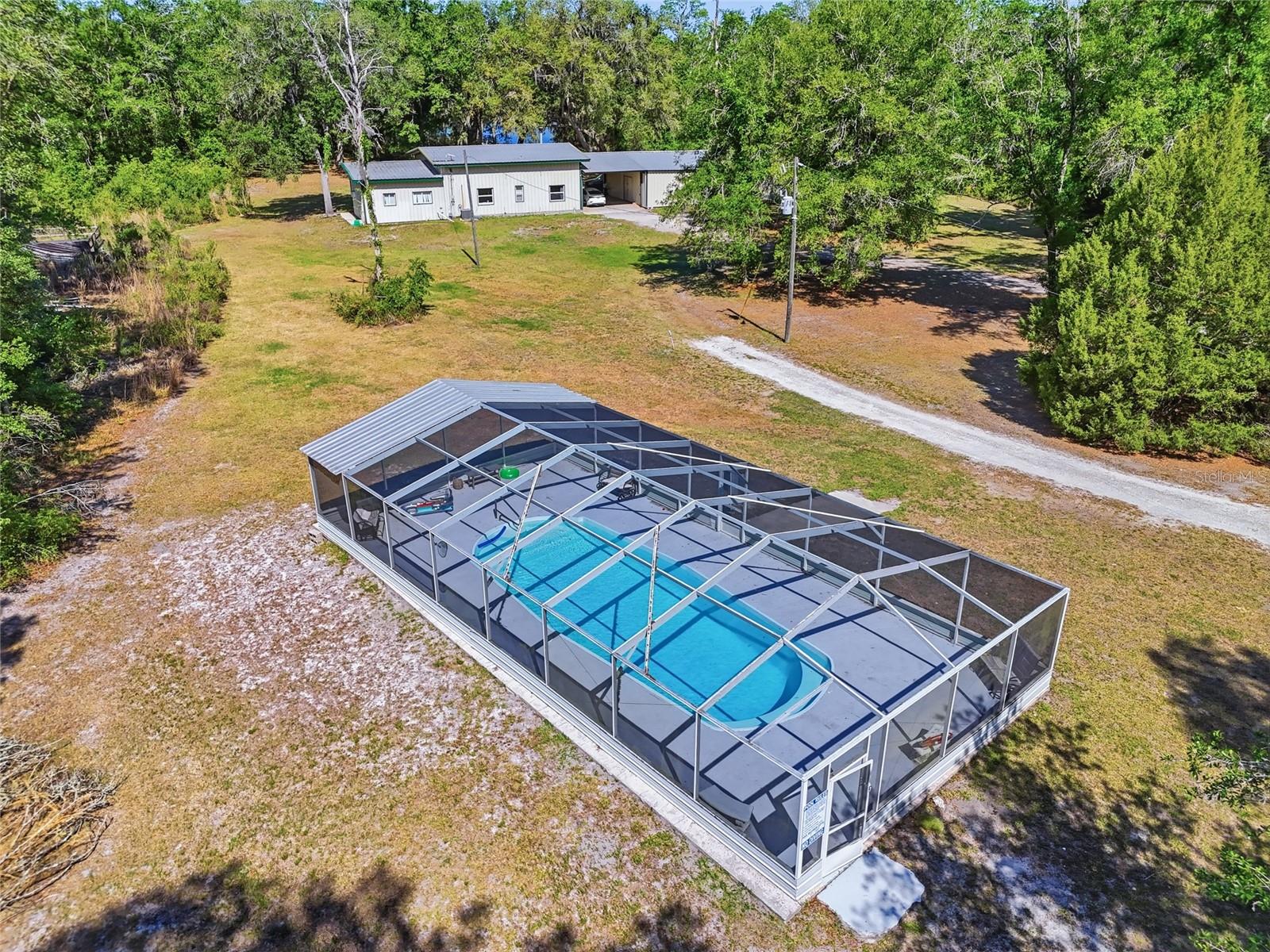 401 Falcon Road, FL