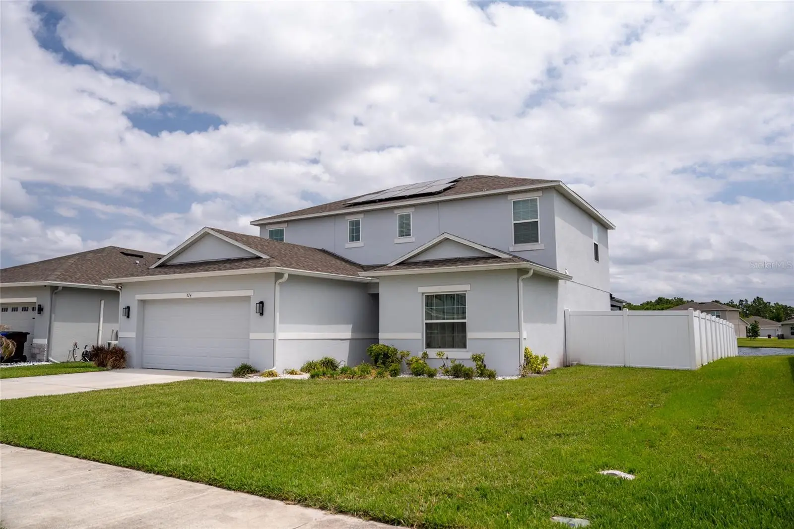 374 Pine Tree Bridge Trail, FL