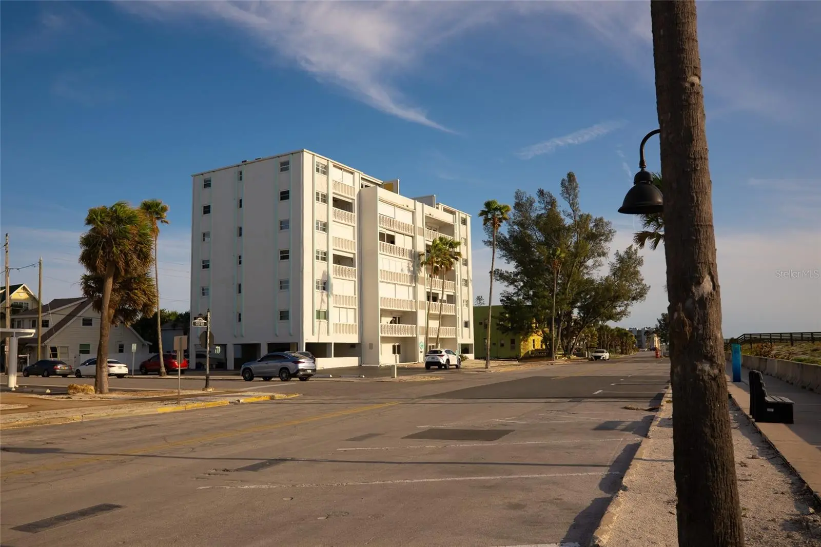 403 Gulf Way, FL