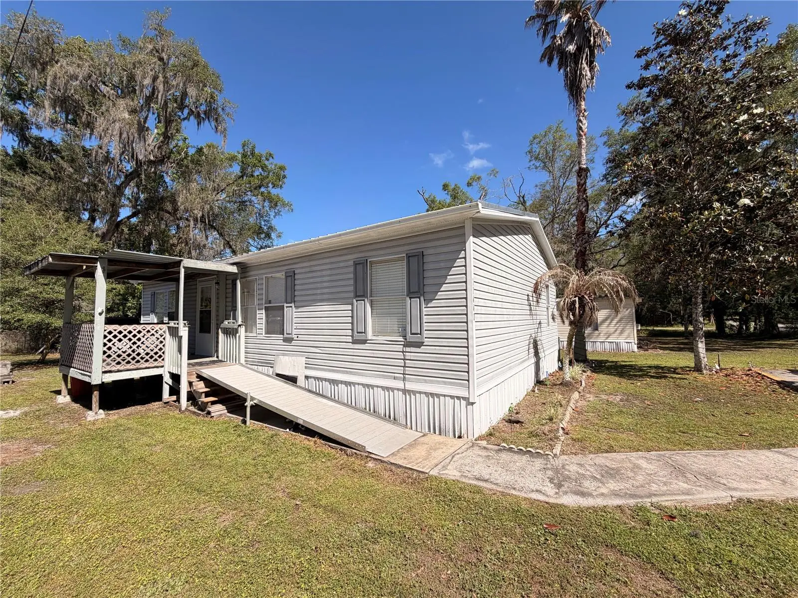 11440 Cr 675w, FL