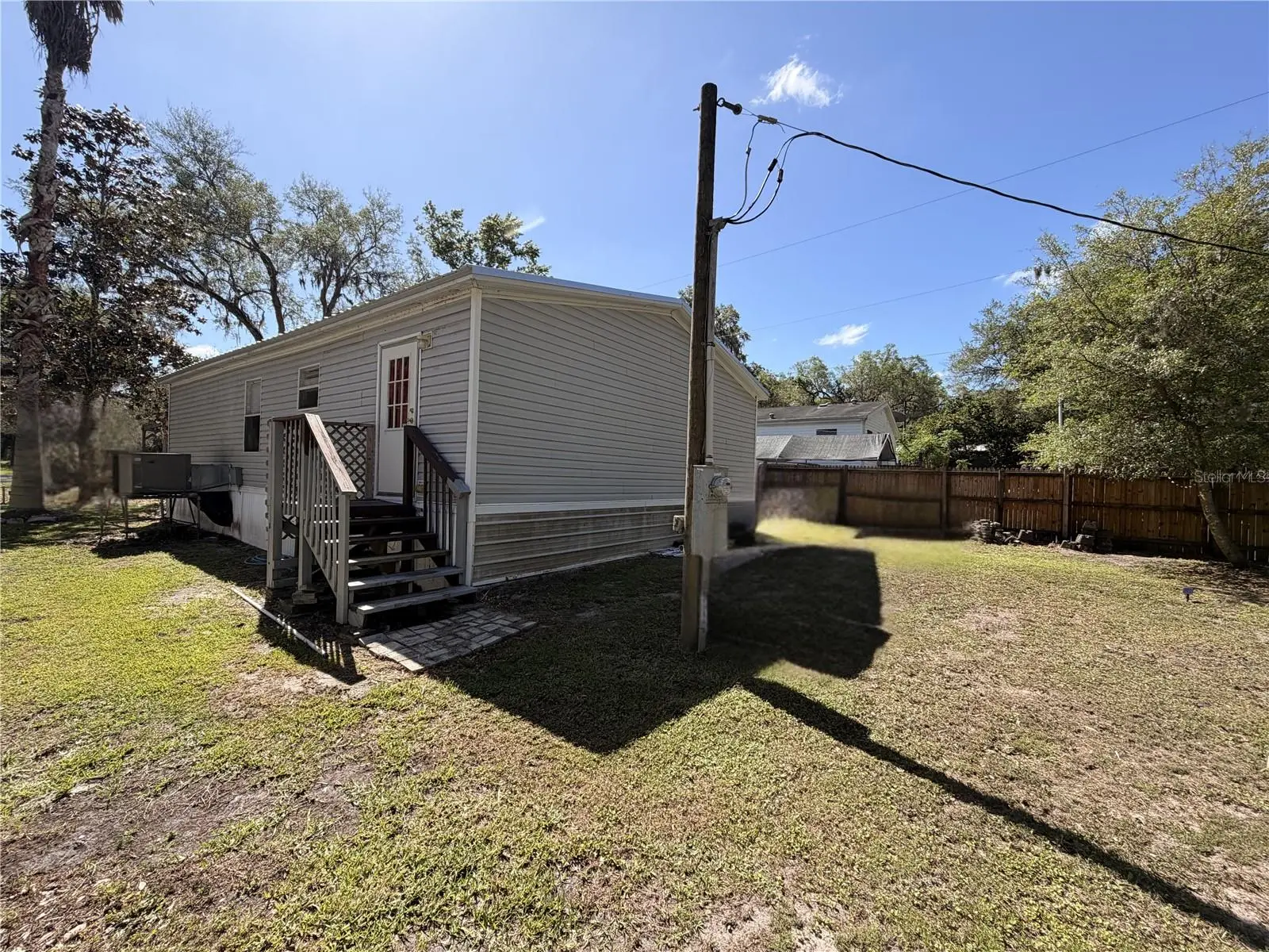 11440 Cr 675w, FL