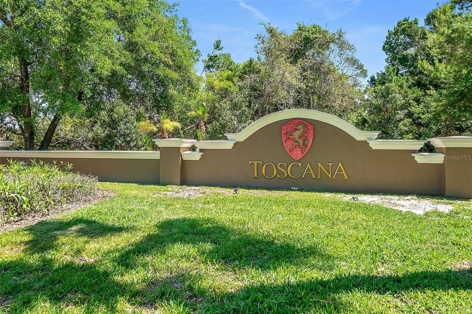 74 New Leatherwood Drive, FL