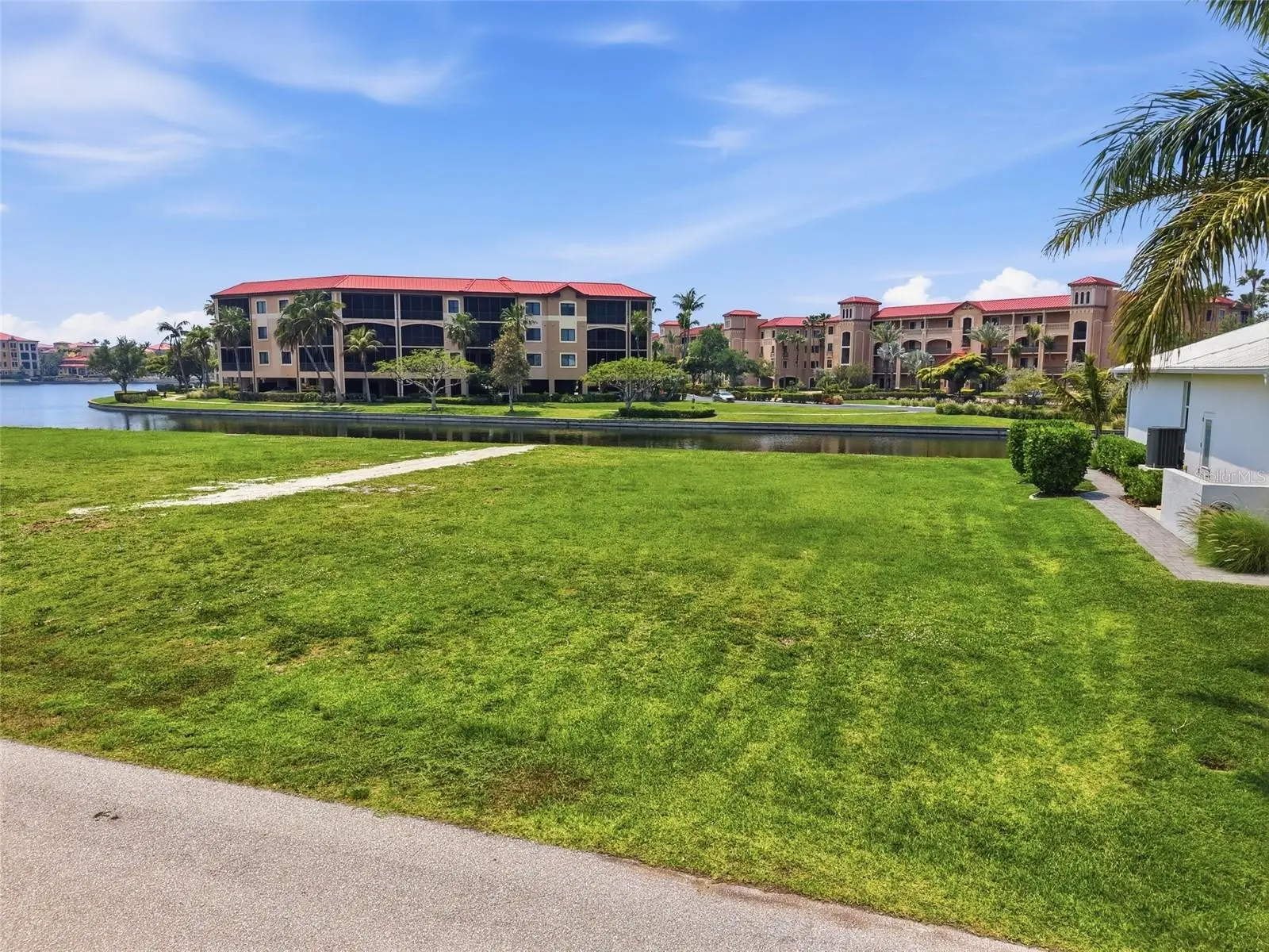 81 Colony Point Drive, FL