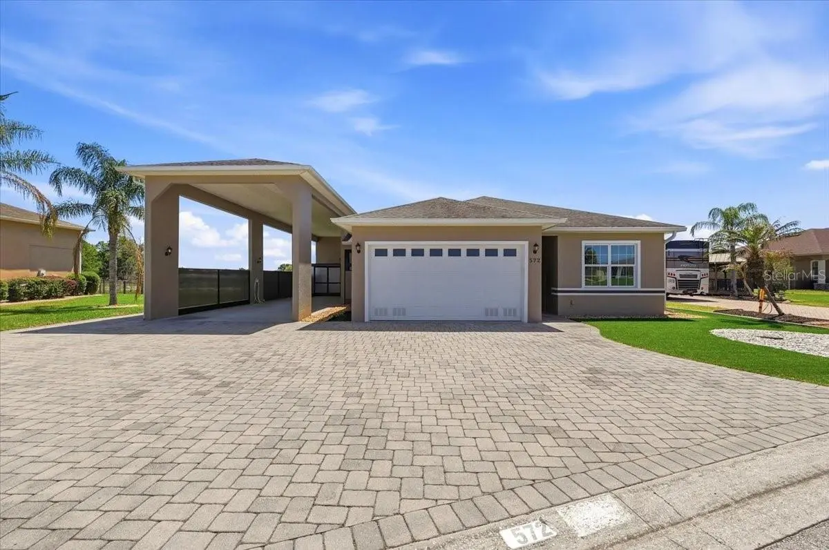 572 Meandering Way, FL