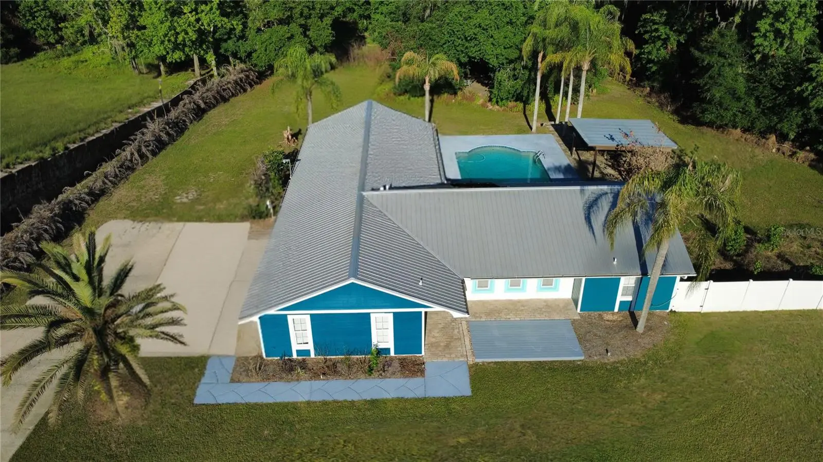 245 Country Circle Drive, FL