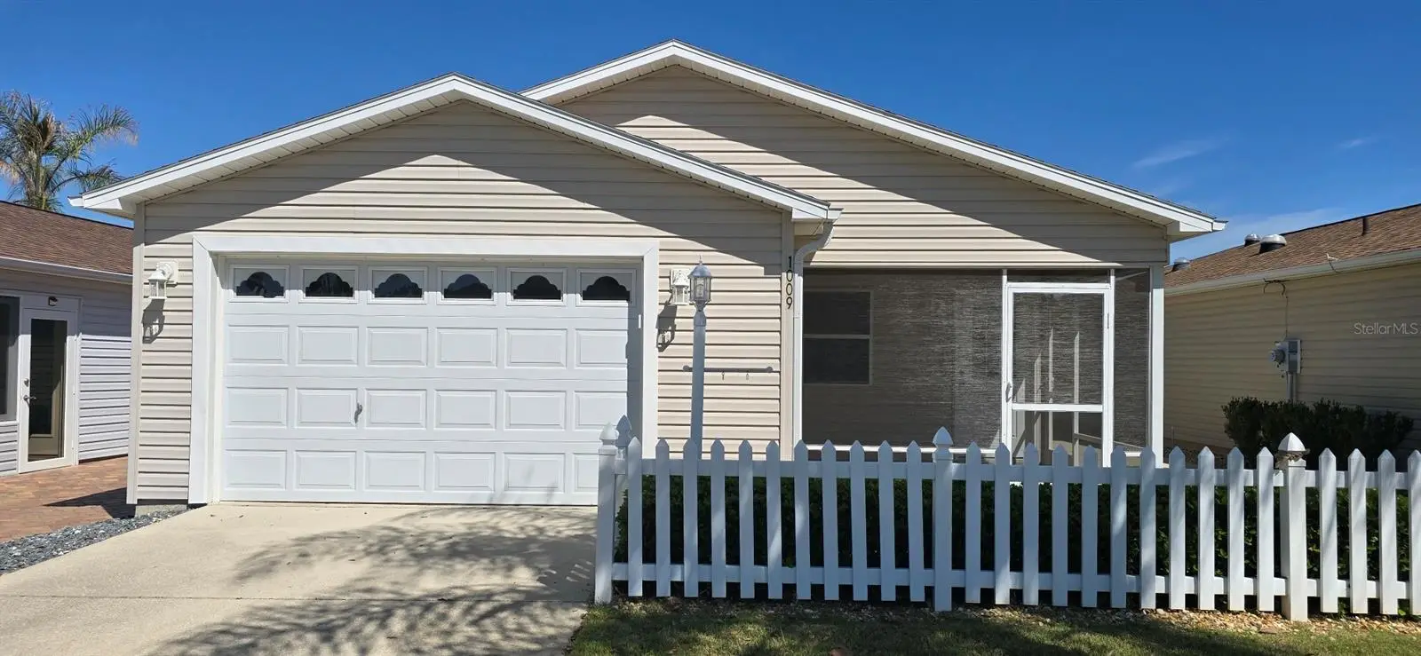 1009 Ridgeville Road, FL