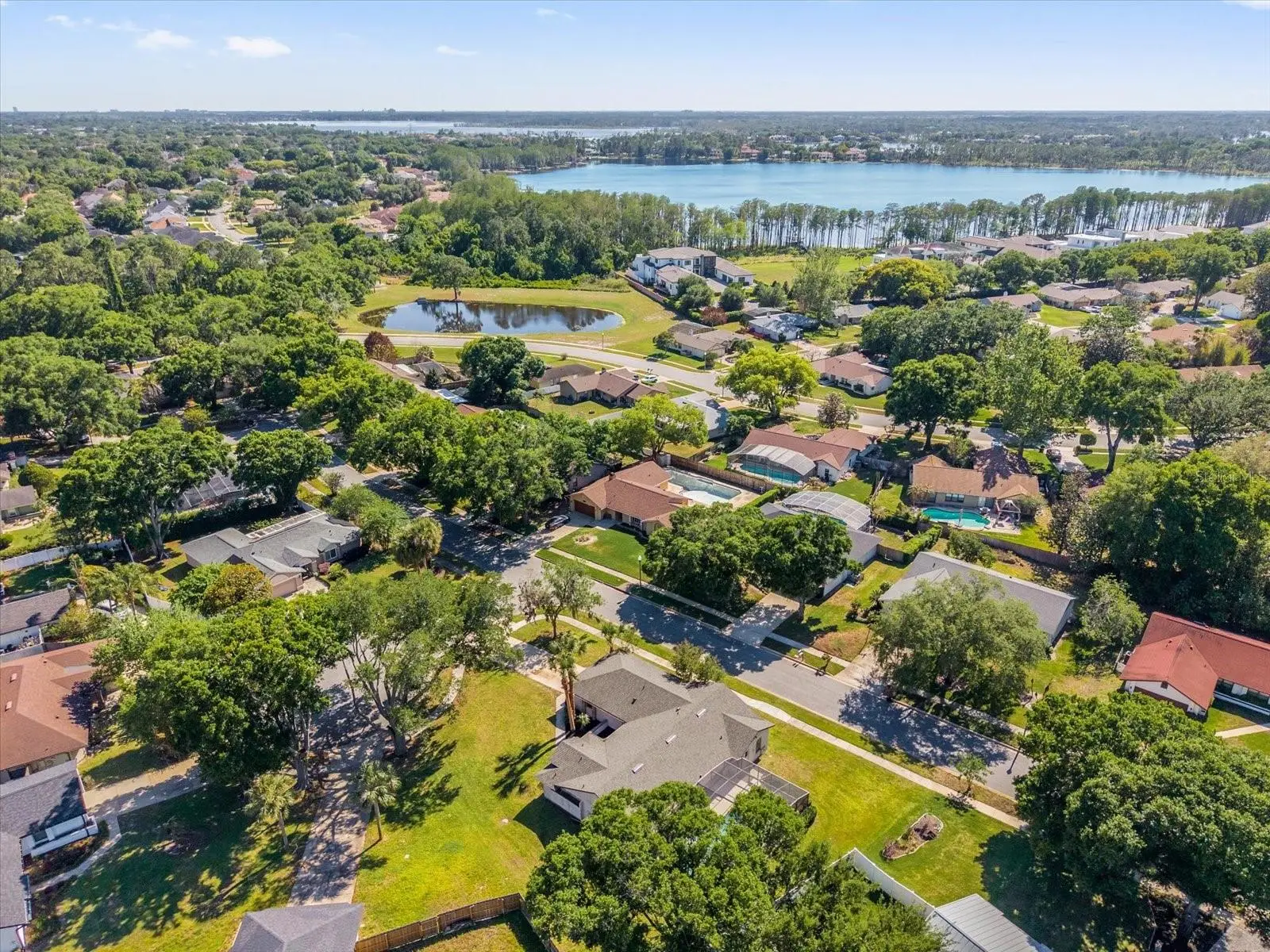9011 Chapman Oak Court, FL