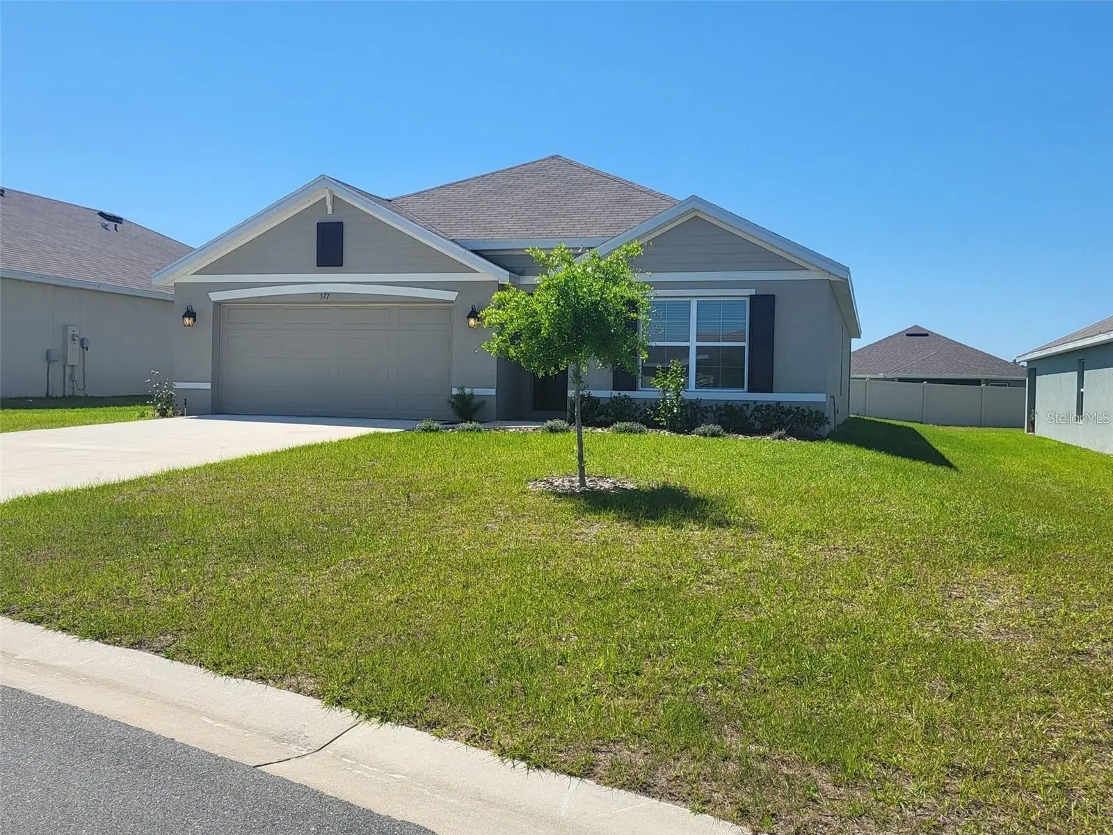 377 Fairways View Drive, FL