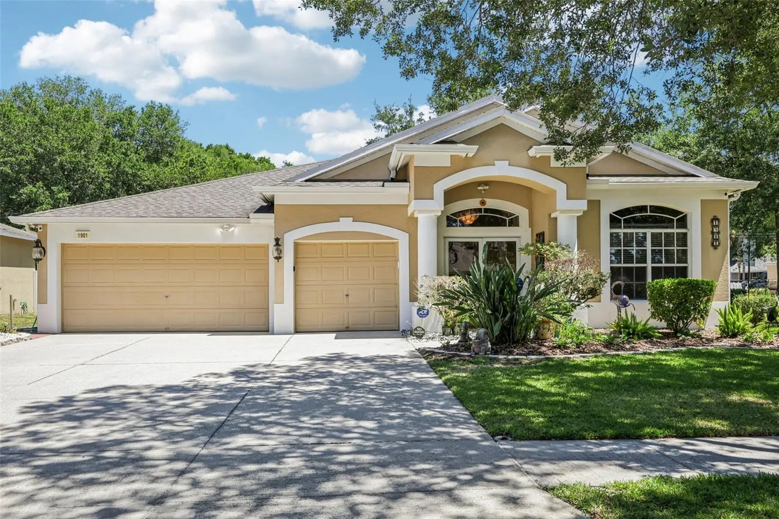 1901 Heartland Circle, FL