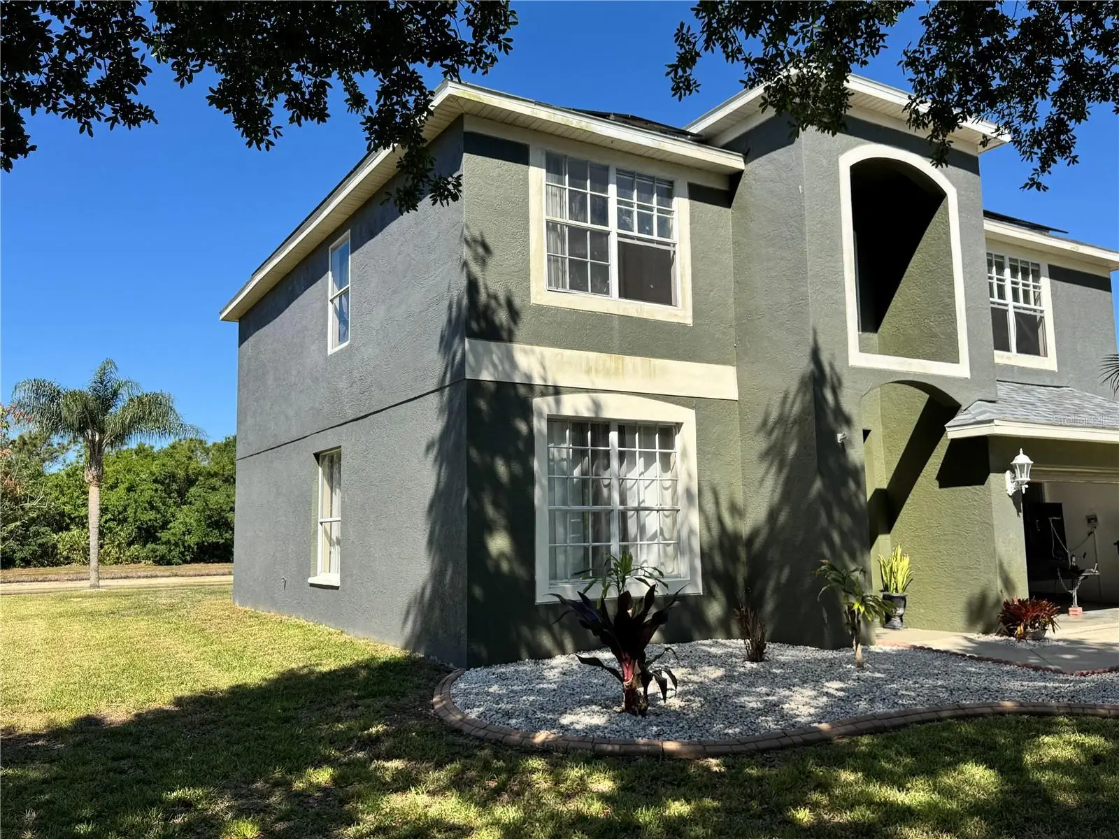 9023 Pinebreeze Drive, FL