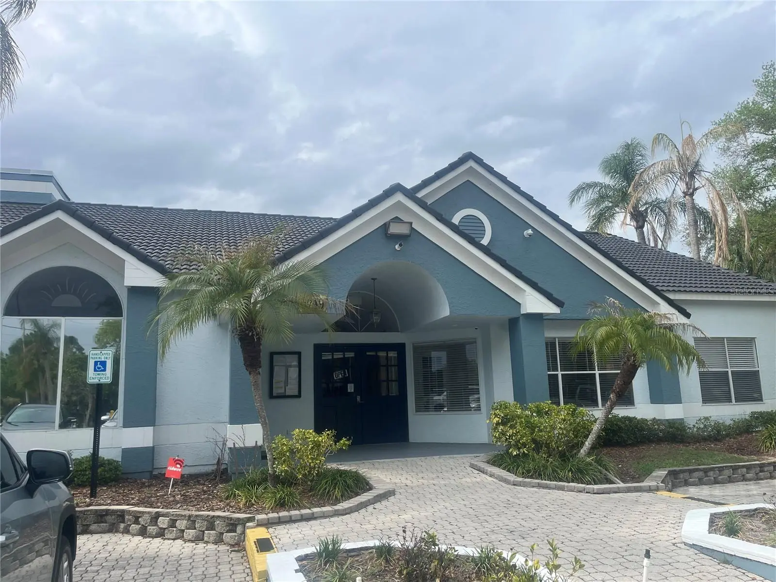 4548 Commander Drive, FL