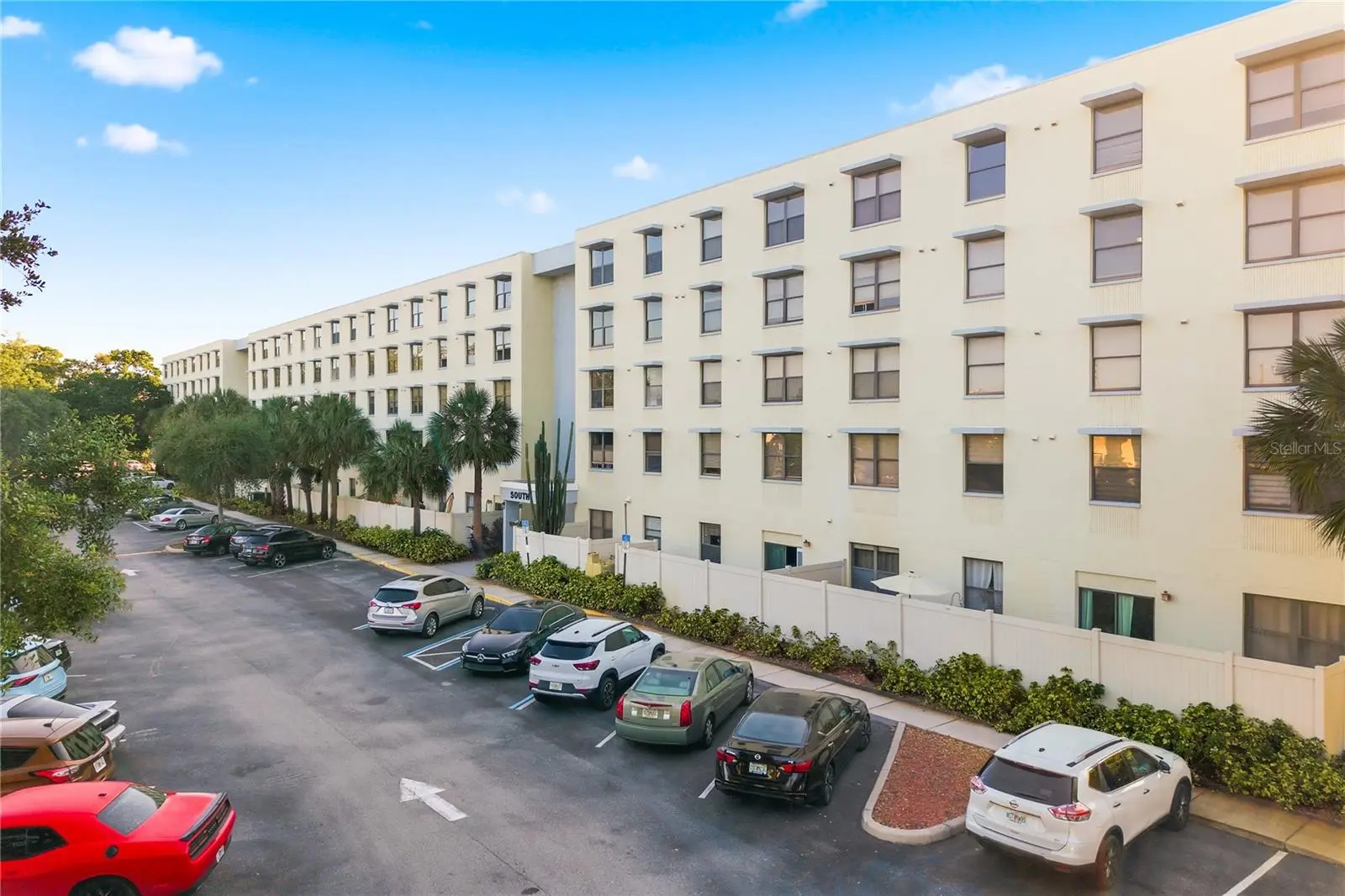 701 Madison Avenue, FL