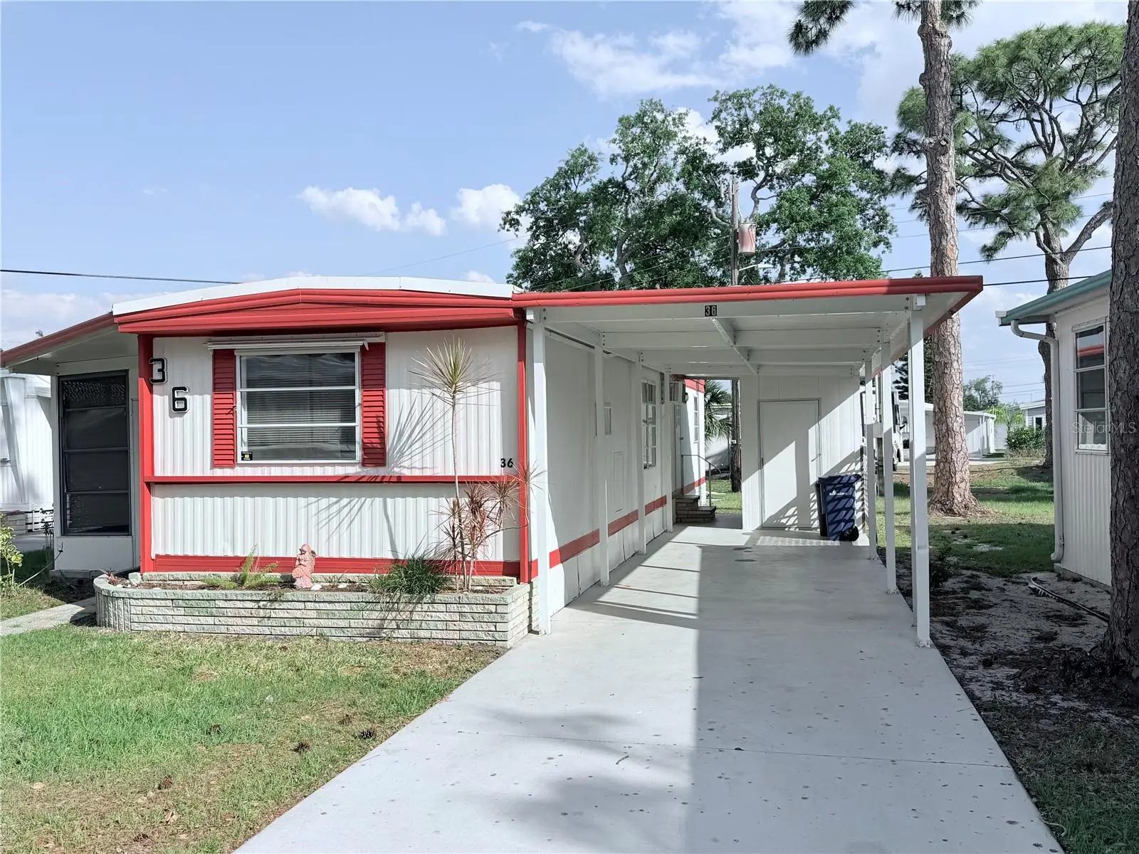 1800 Englewood, FL