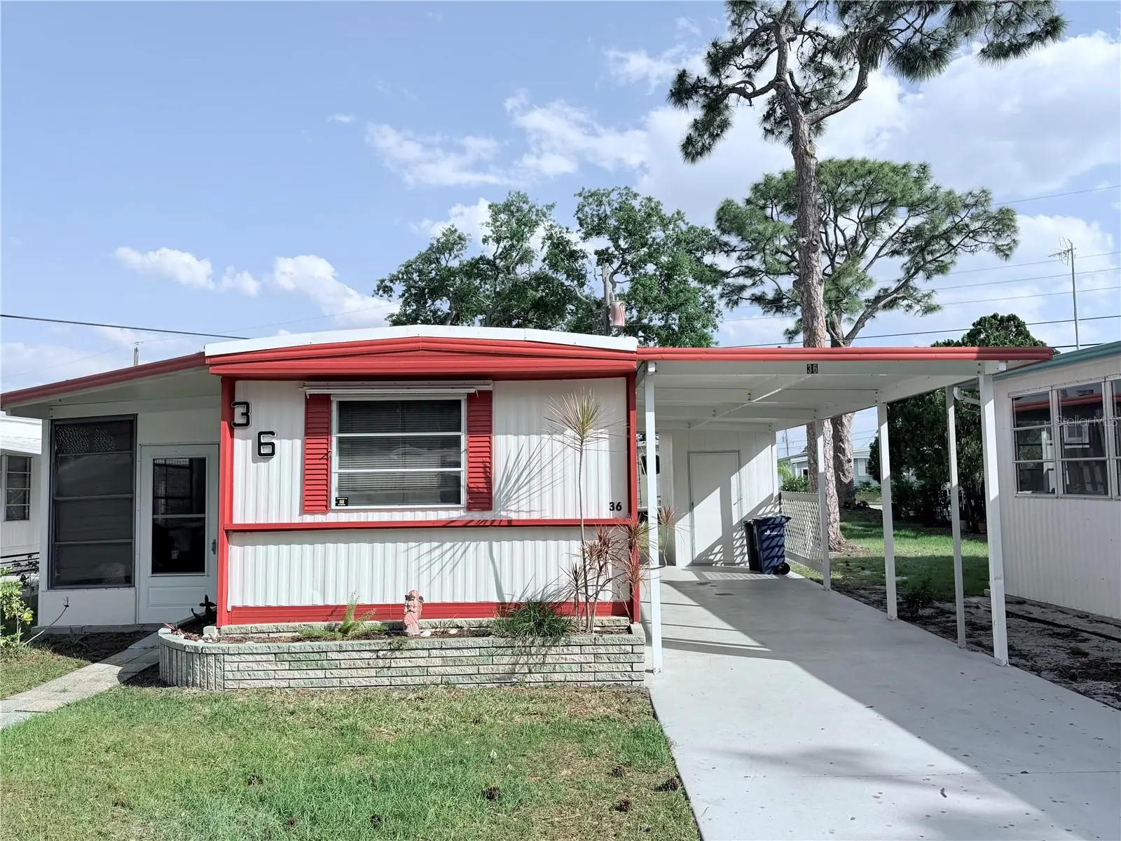 1800 Englewood, FL