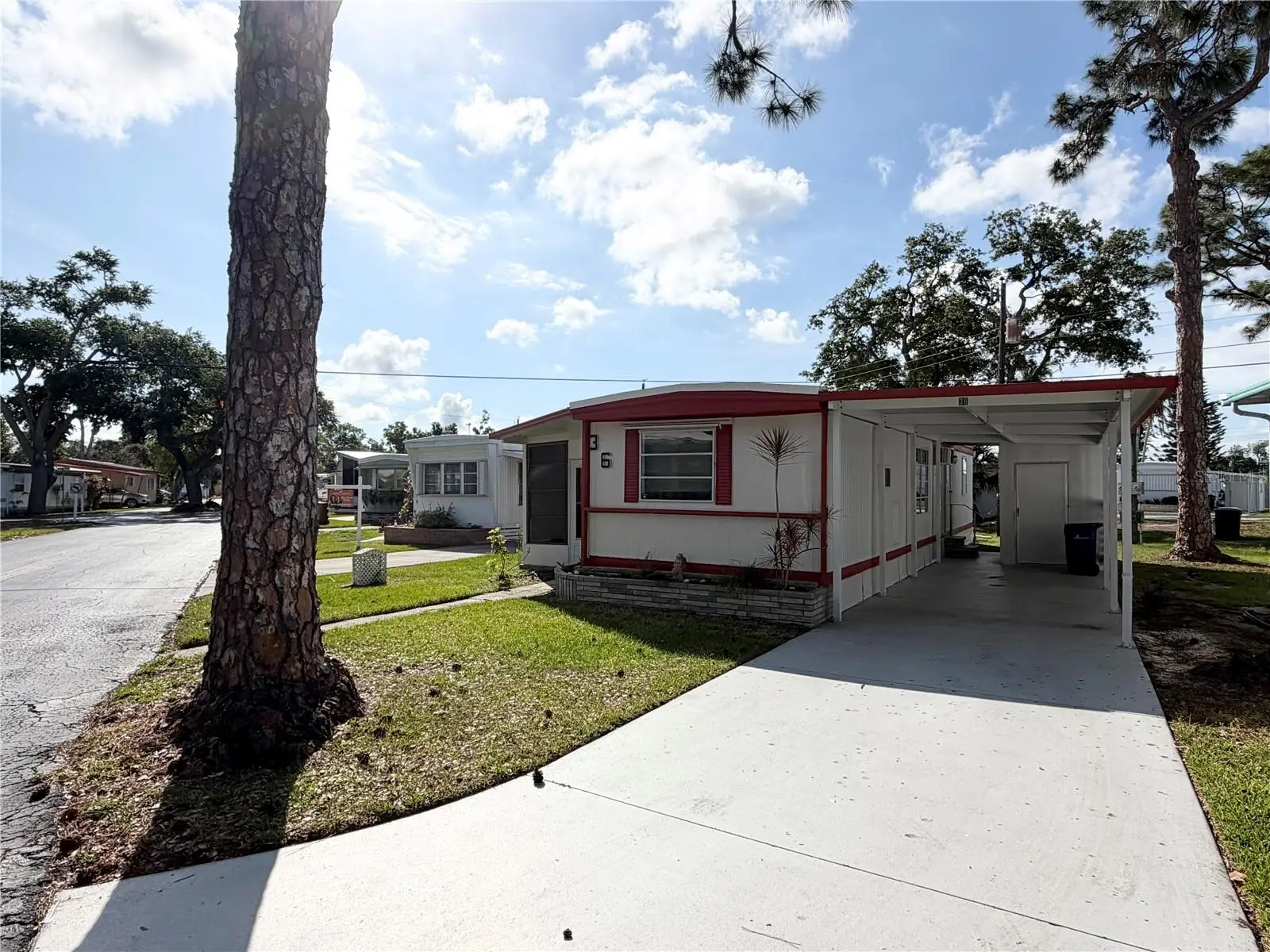 1800 Englewood, FL