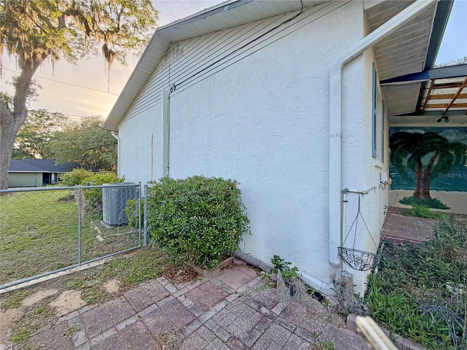 17 Juniper Track Drive, FL